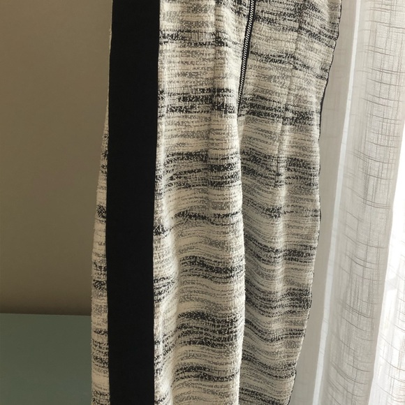 Dynamite Tweed dress - Picture 4 of 4